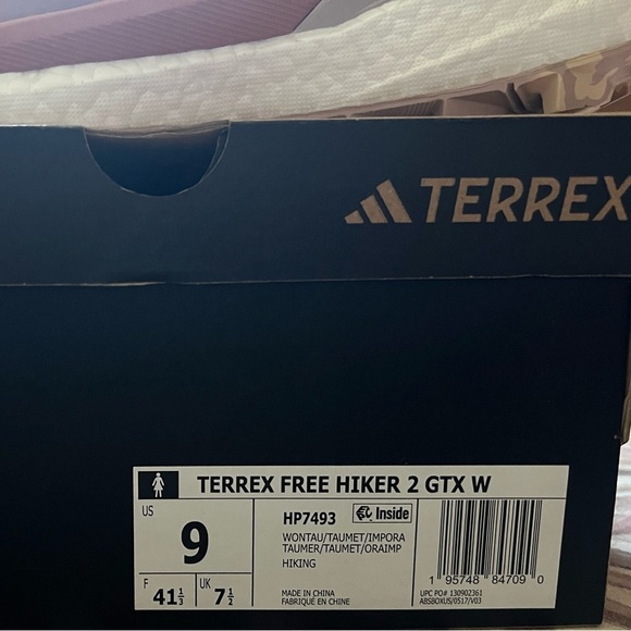 Women’s Adidas Terrex ‘Free Hiker’ Shoe - Size 9 - Picture 4 of 4